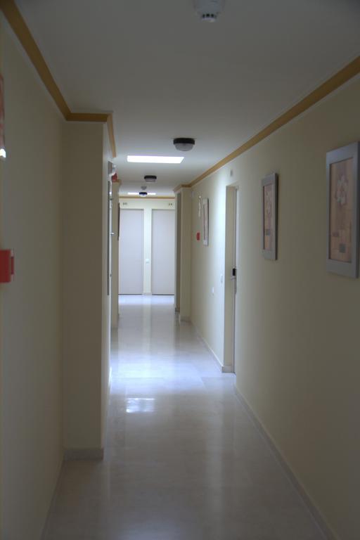 Apartamentos Turisticos Los Girasoles เอสปาร์ตินาส ภายนอก รูปภาพ
